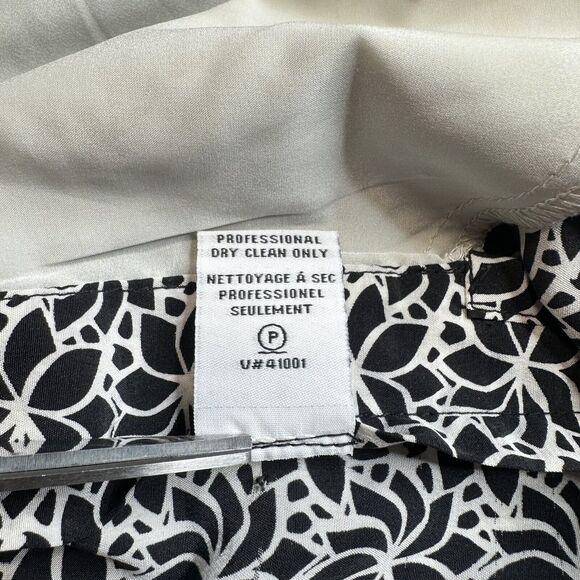 Diane Von Furstenberg Silk Shorts Womens 4 Black/White Floral Zip Front Pockets - Picture 8 of 16